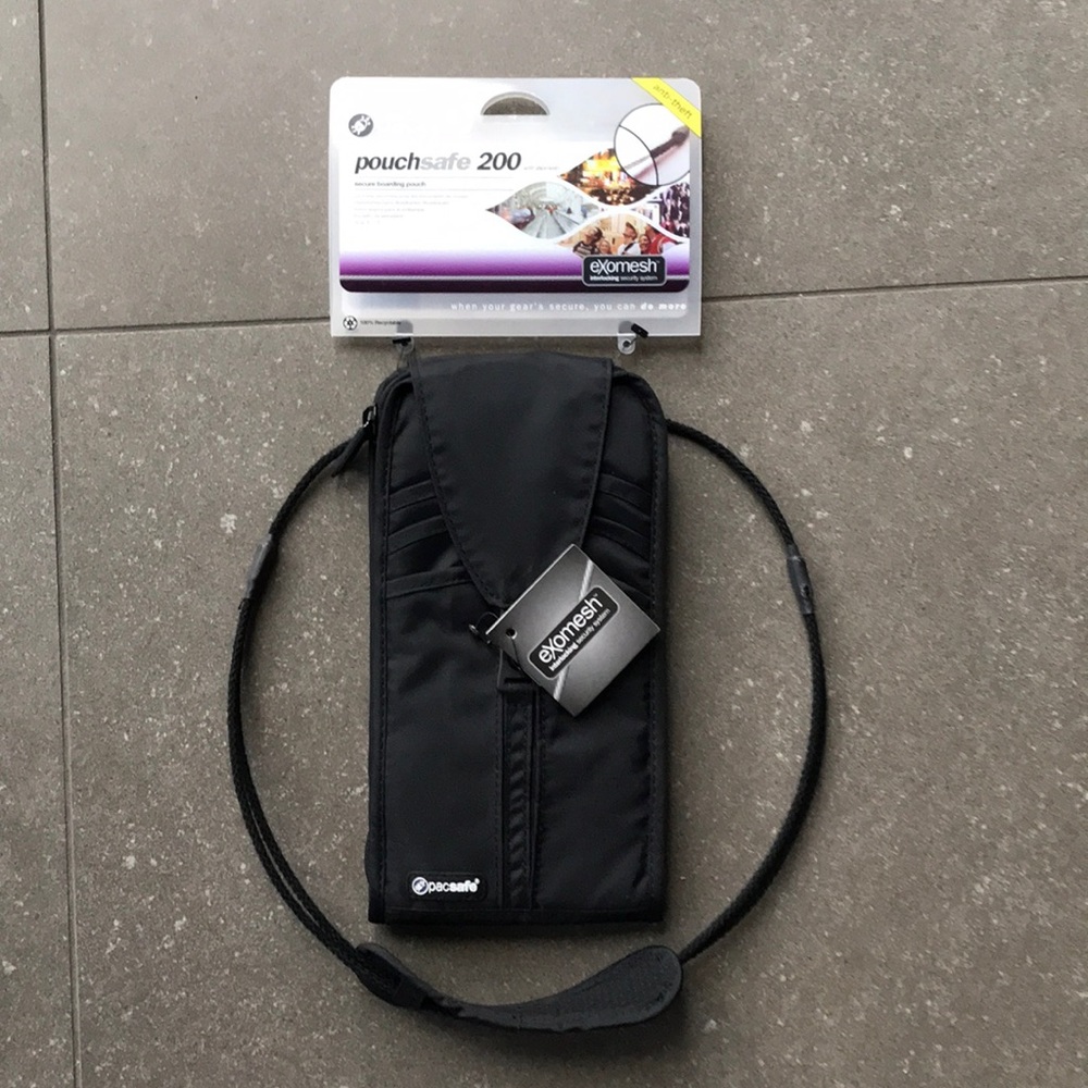 PacSafe Travel security wallet